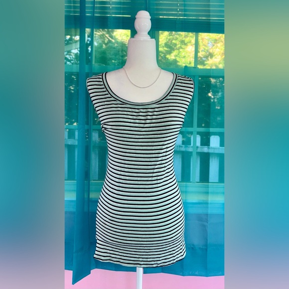 Maurice’s 24/7 Black, White, & Mint Green Striped Tank Top Size 3X - Picture 3 of 4